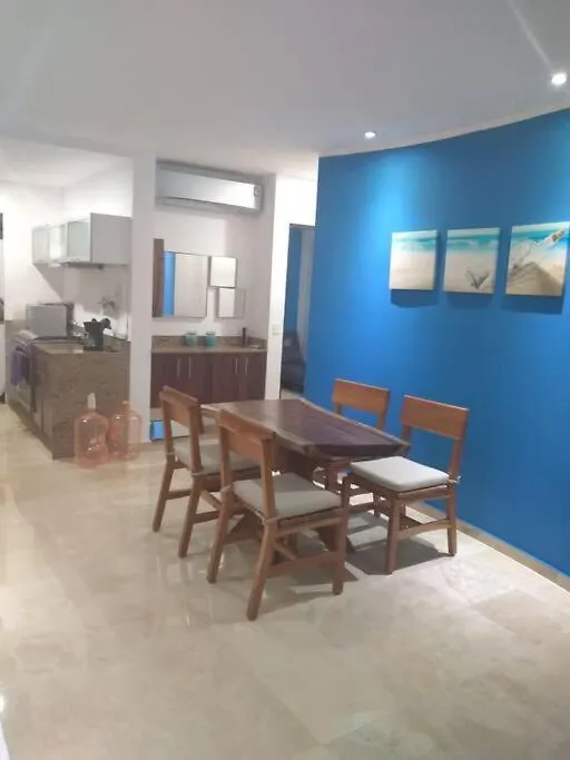 Comodo Departamento Con Alberca. Apartment Playa del Carmen