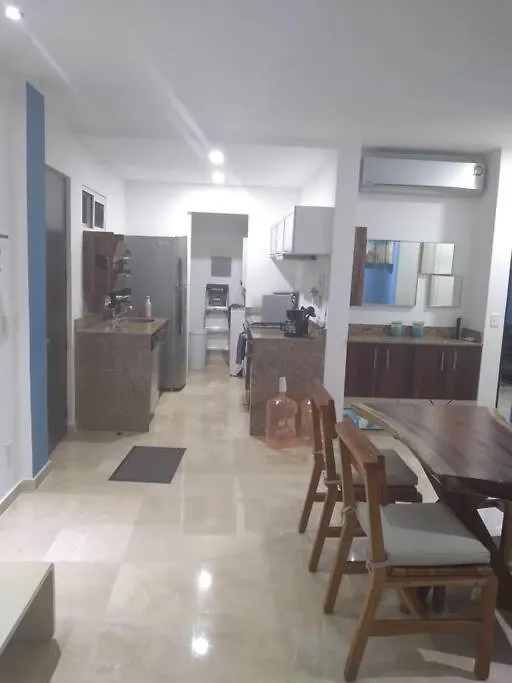 Comodo Departamento Con Alberca. Apartment Playa del Carmen Mexico
