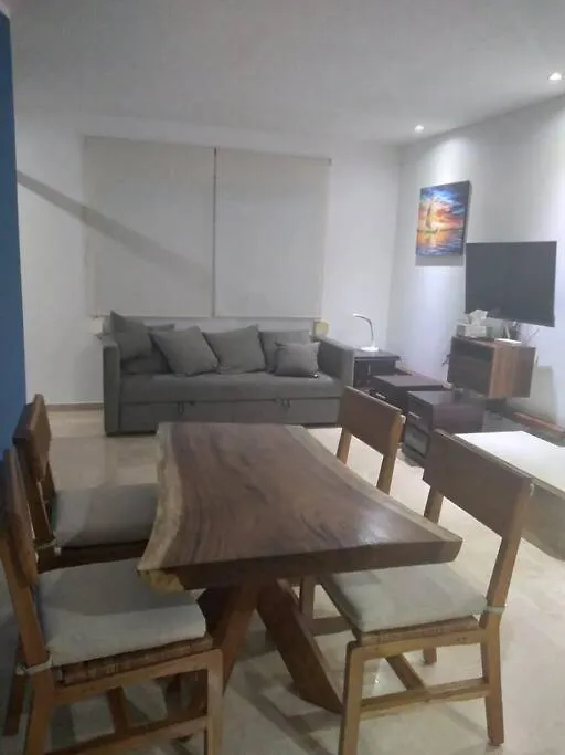 Comodo Departamento Con Alberca. Apartment Playa del Carmen